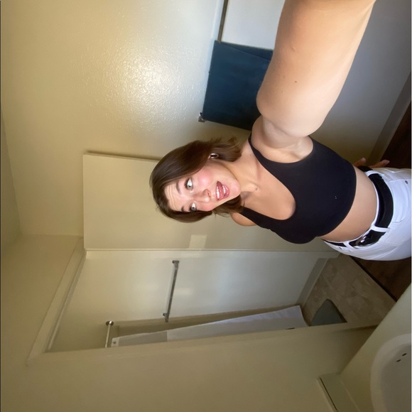 Meet your Posher, Kaeley - Picture 2 of 2